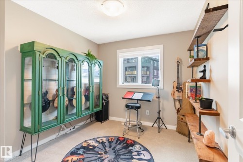2819 Maple Way, Edmonton, AB - Indoor