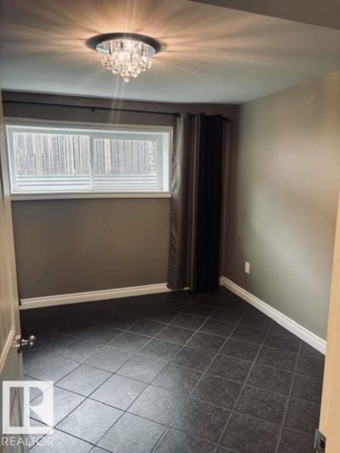 8009 97 Avenue, Fort Saskatchewan, AB - Indoor Photo Showing Other Room