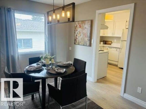 8009 97 Avenue, Fort Saskatchewan, AB - Indoor Photo Showing Dining Room