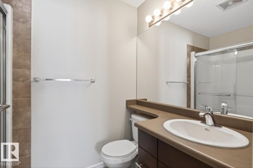 404 2204 44 Avenue, Edmonton, AB - Indoor Photo Showing Bathroom