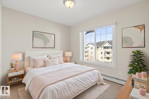 404 2204 44 Avenue, Edmonton, AB - Indoor Photo Showing Bedroom