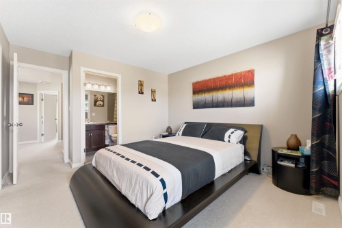 3039 Harvey Cr, Edmonton, AB - Indoor Photo Showing Bedroom
