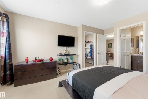 3039 Harvey Cr, Edmonton, AB - Indoor Photo Showing Bedroom