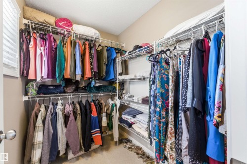 3039 Harvey Cr, Edmonton, AB - Indoor With Storage