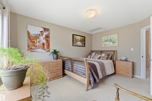 3039 Harvey Cr, Edmonton, AB - Indoor Photo Showing Bedroom