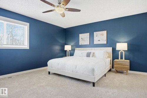 7 Hawthorne Crescent, St. Albert, AB - Indoor Photo Showing Bedroom