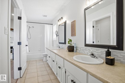 7 Hawthorne Crescent, St. Albert, AB - Indoor Photo Showing Bathroom
