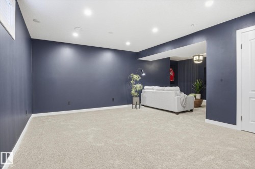 7 Hawthorne Crescent, St. Albert, AB - Indoor Photo Showing Other Room