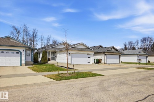 7 Hawthorne Crescent, St. Albert, AB - Outdoor With Facade