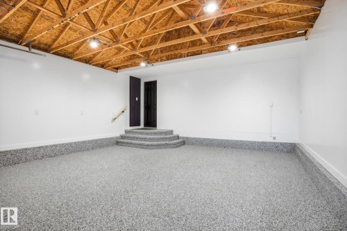 7 Hawthorne Crescent, St. Albert, AB - Indoor Photo Showing Other Room