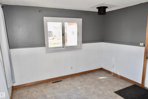 4629 46 Avenue, St. Paul Town, AB - Indoor Photo Showing Other Room