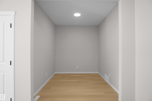 7113 51 Avenue, Beaumont, AB - Indoor Photo Showing Other Room