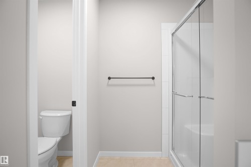 7113 51 Avenue, Beaumont, AB - Indoor Photo Showing Bathroom