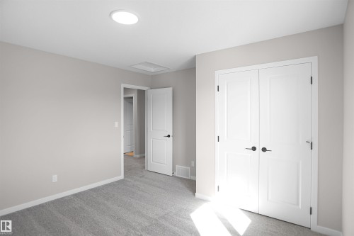 7113 51 Avenue, Beaumont, AB - Indoor