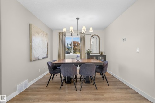 8705 92A Avenue, Edmonton, AB - Indoor Photo Showing Dining Room