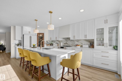 8705 92A Avenue, Edmonton, AB - Indoor