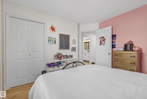 8705 92A Avenue, Edmonton, AB - Indoor Photo Showing Bedroom