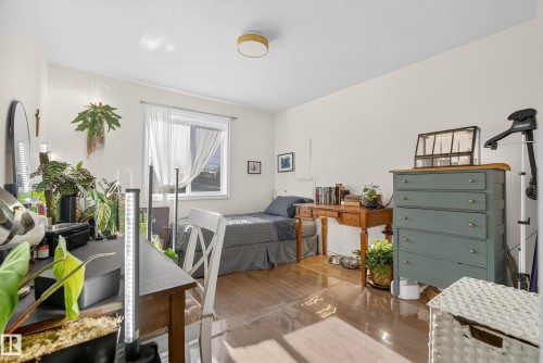 8705 92A Avenue, Edmonton, AB - Indoor