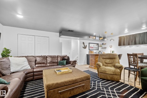 8705 92A Avenue, Edmonton, AB - Indoor Photo Showing Living Room