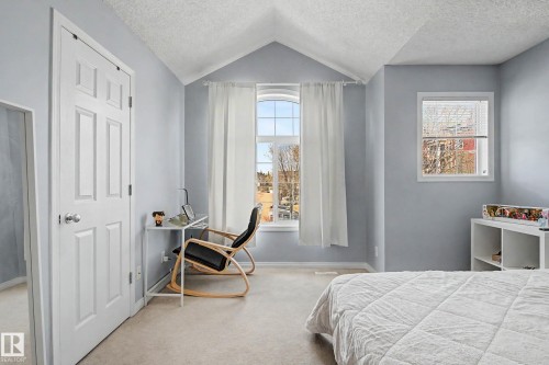 15 5281 Terwillegar Boulevard, Edmonton, AB - Indoor Photo Showing Bedroom