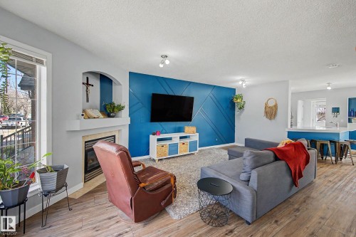 15 5281 Terwillegar Boulevard, Edmonton, AB - Indoor With Fireplace