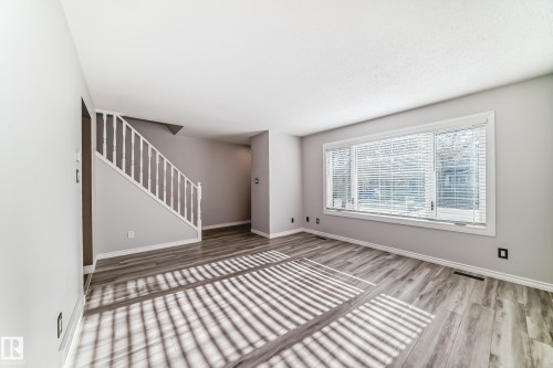 10226 152 Street, Edmonton, AB - Indoor Photo Showing Other Room