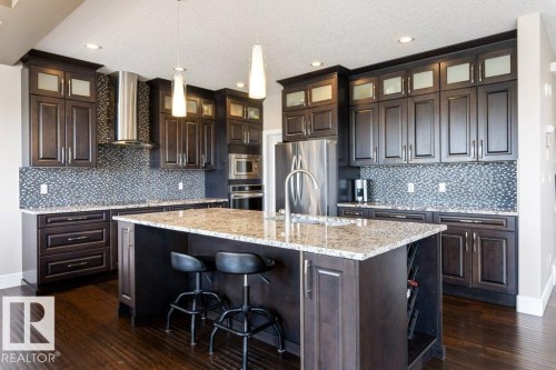 18 Executive Way, St. Albert, AB - Indoor Photo Showing Kitchen With Upgraded Kitchen