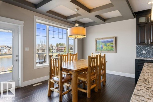 18 Executive Way, St. Albert, AB - Indoor Photo Showing Dining Room