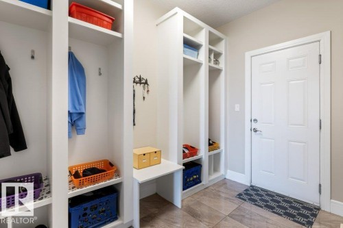 18 Executive Way, St. Albert, AB - Indoor