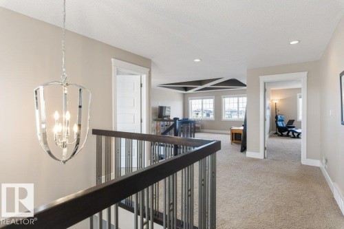 18 Executive Way, St. Albert, AB - Indoor Photo Showing Other Room
