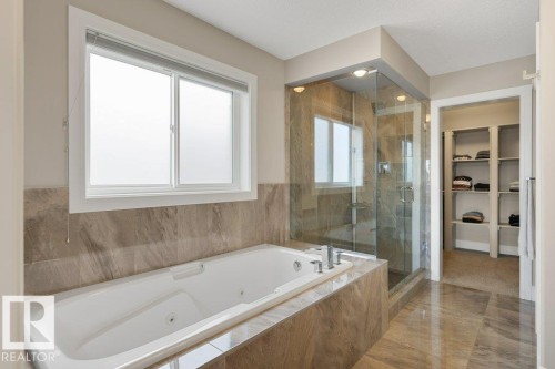 18 Executive Way, St. Albert, AB - Indoor Photo Showing Bathroom