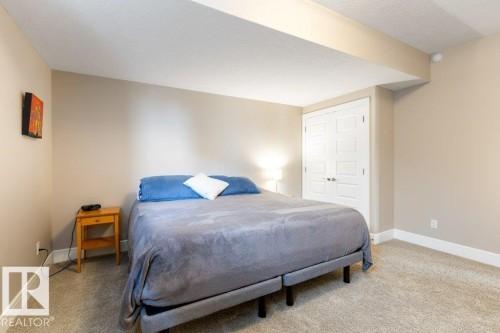 18 Executive Way, St. Albert, AB - Indoor Photo Showing Bedroom