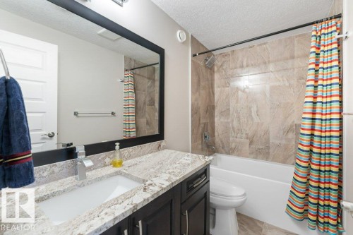 18 Executive Way, St. Albert, AB - Indoor Photo Showing Bathroom