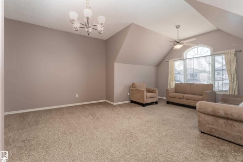 1044 Barnes Way, Edmonton, AB - Indoor