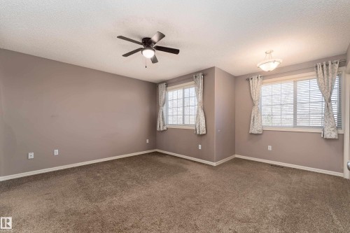 1044 Barnes Way, Edmonton, AB - Indoor Photo Showing Other Room