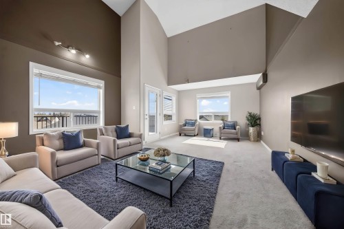 435 1520 Hammond Gate, Edmonton, AB - Indoor Photo Showing Living Room