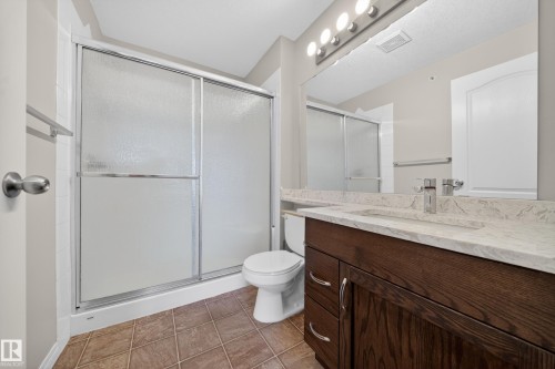 435 1520 Hammond Gate, Edmonton, AB - Indoor Photo Showing Bathroom