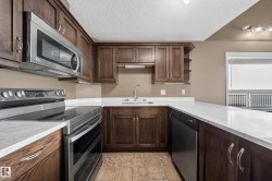435 1520 HAMMOND Gate  Edmonton, AB T6M 0J4