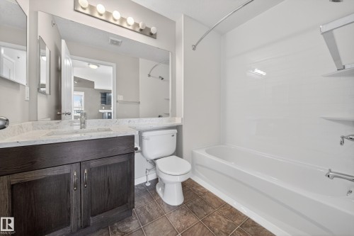 435 1520 Hammond Gate, Edmonton, AB - Indoor Photo Showing Bathroom