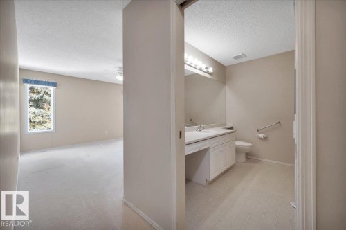 19 1203 Carter Crest Road, Edmonton, AB - Indoor Photo Showing Bathroom