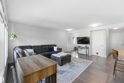 1825 Westerra Loop, Stony Plain, AB - Indoor Photo Showing Living Room
