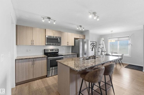 1825 Westerra Loop, Stony Plain, AB - Indoor Photo Showing Kitchen With Double Sink