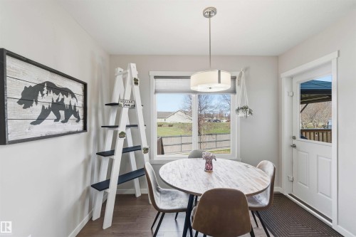 1825 Westerra Loop, Stony Plain, AB - Indoor Photo Showing Dining Room