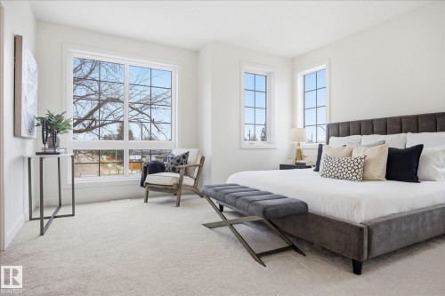 9705 68 Avenue, Edmonton, AB - Indoor Photo Showing Bedroom