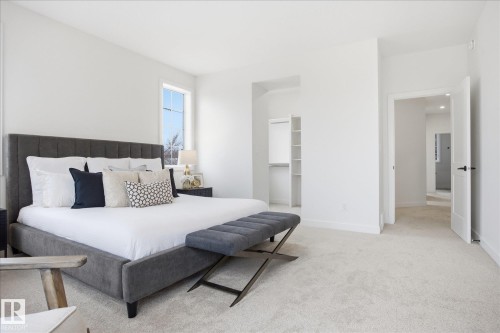 9705 68 Avenue, Edmonton, AB - Indoor Photo Showing Bedroom
