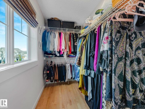 6129 Stinson Way, Edmonton, AB - Indoor With Storage