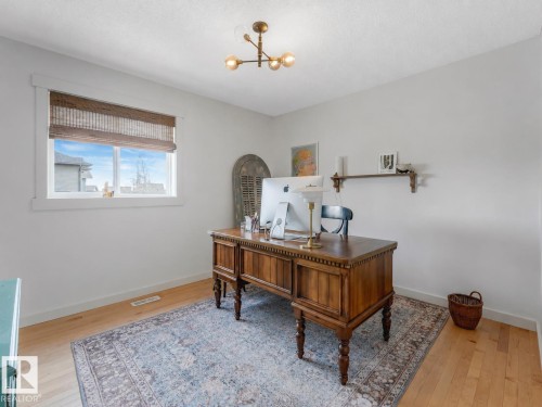 6129 Stinson Way, Edmonton, AB - Indoor