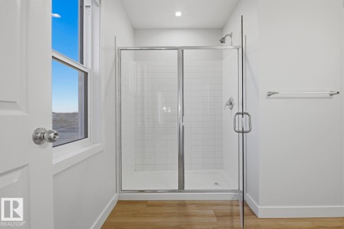 17432 6 Street, Edmonton, AB - Indoor Photo Showing Bathroom