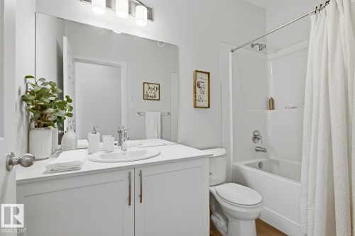 17432 6 Street, Edmonton, AB - Indoor Photo Showing Bathroom