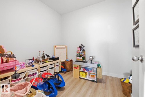 17432 6 Street, Edmonton, AB - Indoor